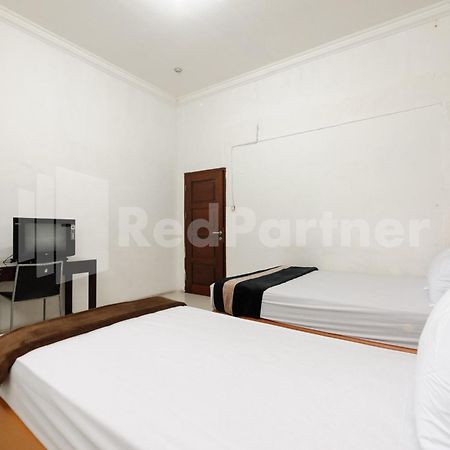 Reddoorz At Wisma Nabila Syariah Near Masjid Raya Baiturrahman 반다 아세흐 외부 사진