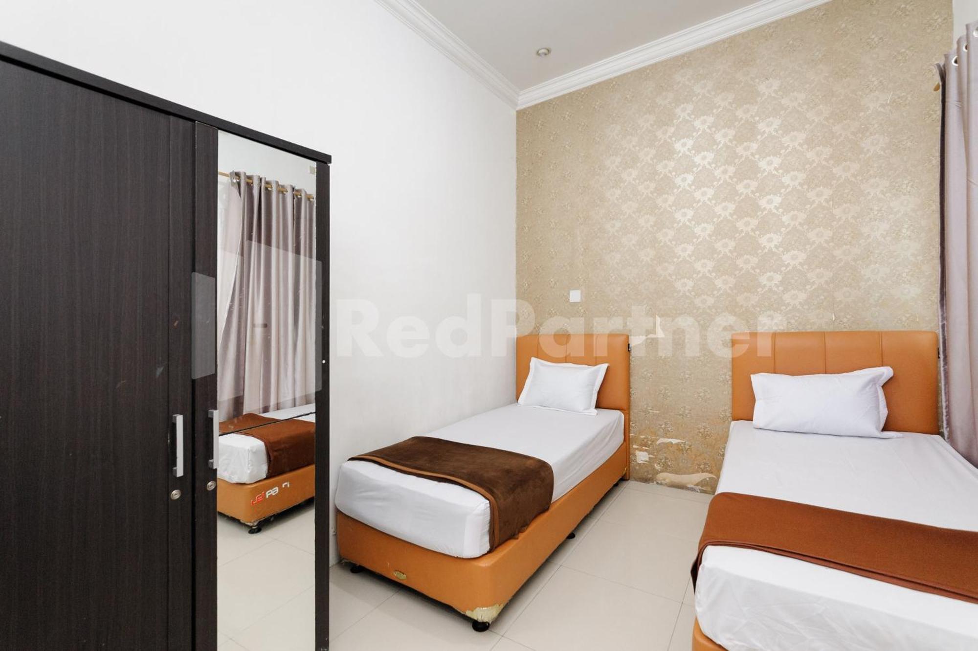 Reddoorz At Wisma Nabila Syariah Near Masjid Raya Baiturrahman 반다 아세흐 외부 사진